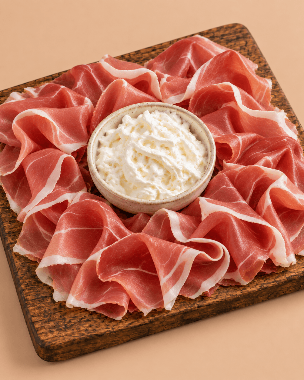 TAGLIERE CRUDO E STRACCIATELLA